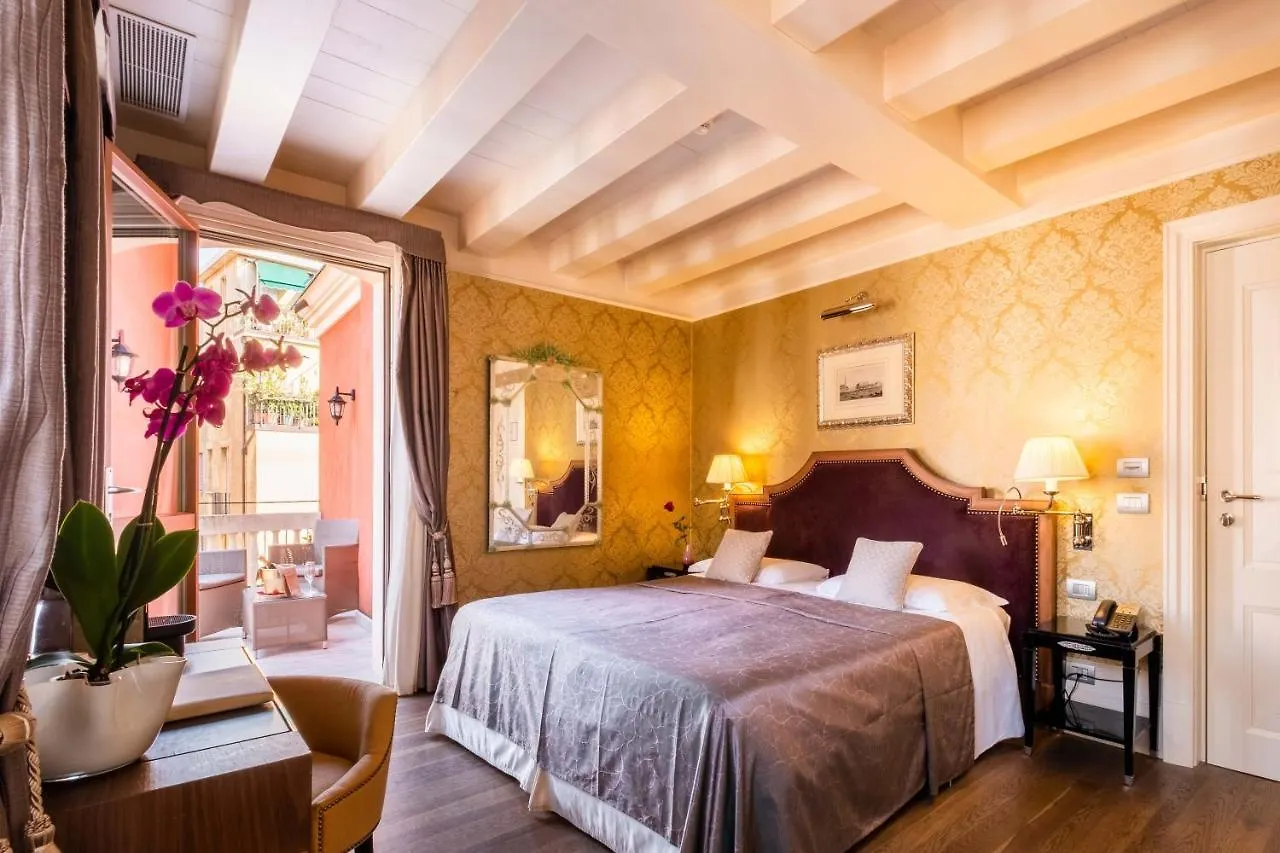 Hotel Moresco Venedig 4*,